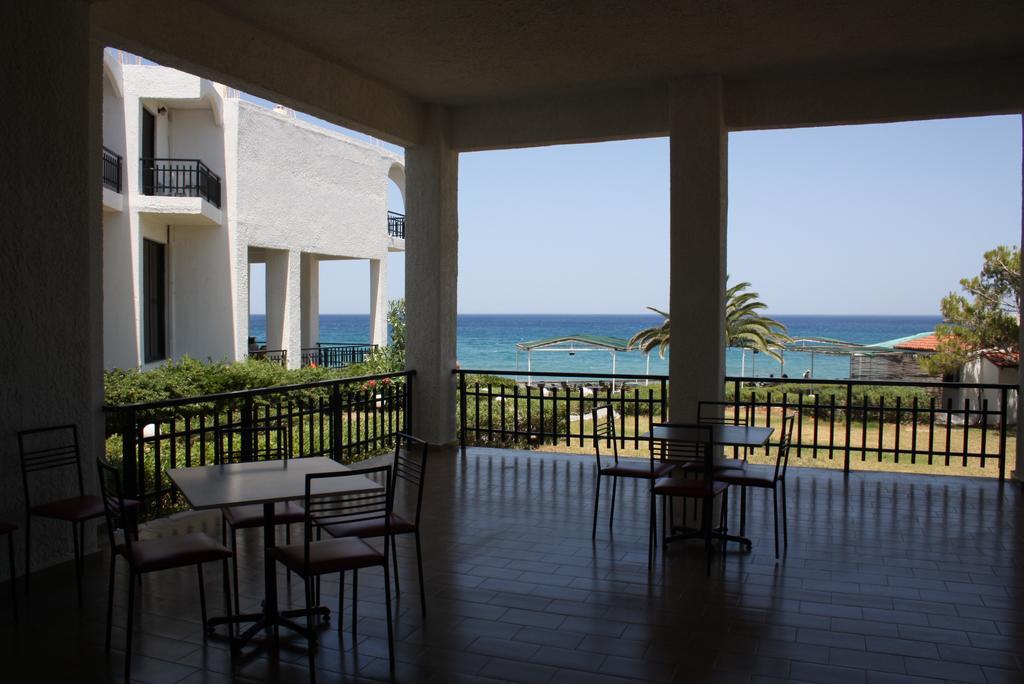 Lymiatis Beach Hotel Cárpatos Exterior foto