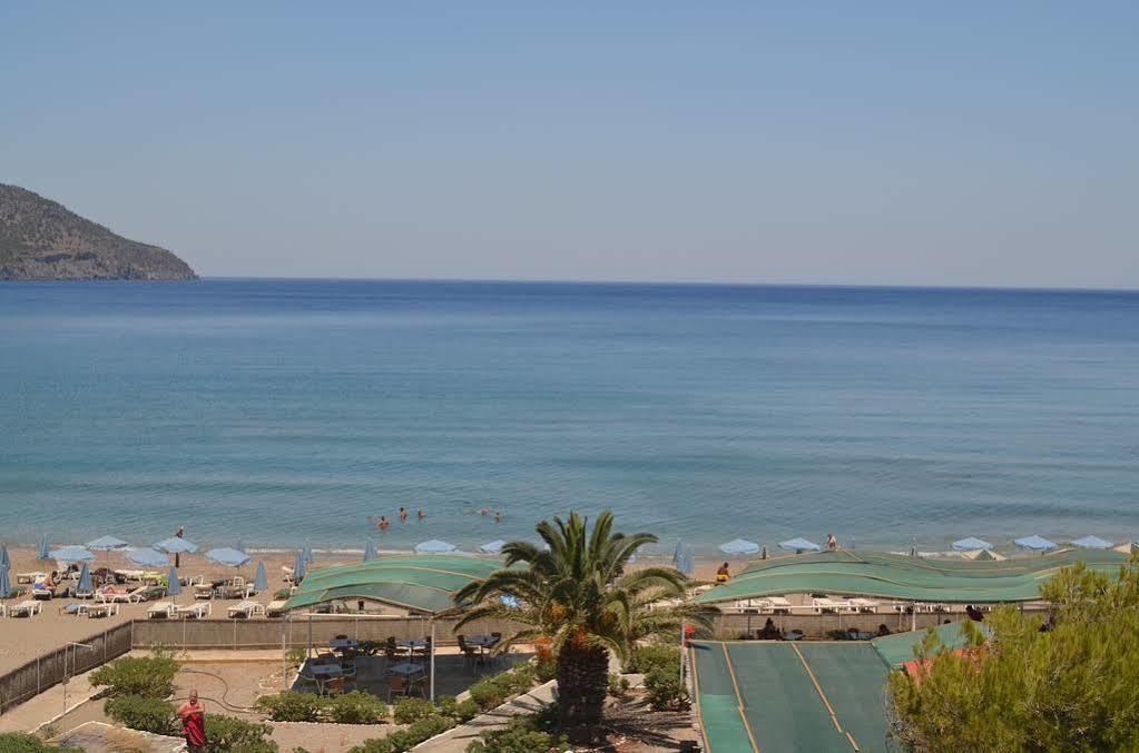 Lymiatis Beach Hotel Cárpatos Exterior foto