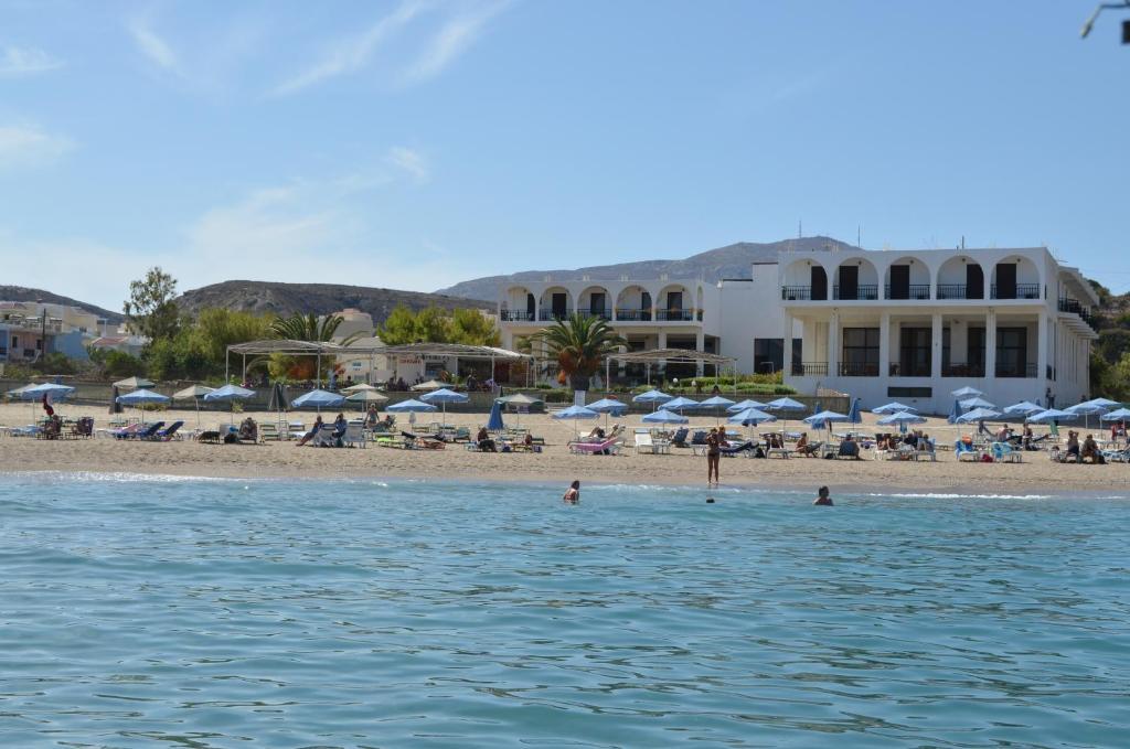 Lymiatis Beach Hotel Cárpatos Exterior foto